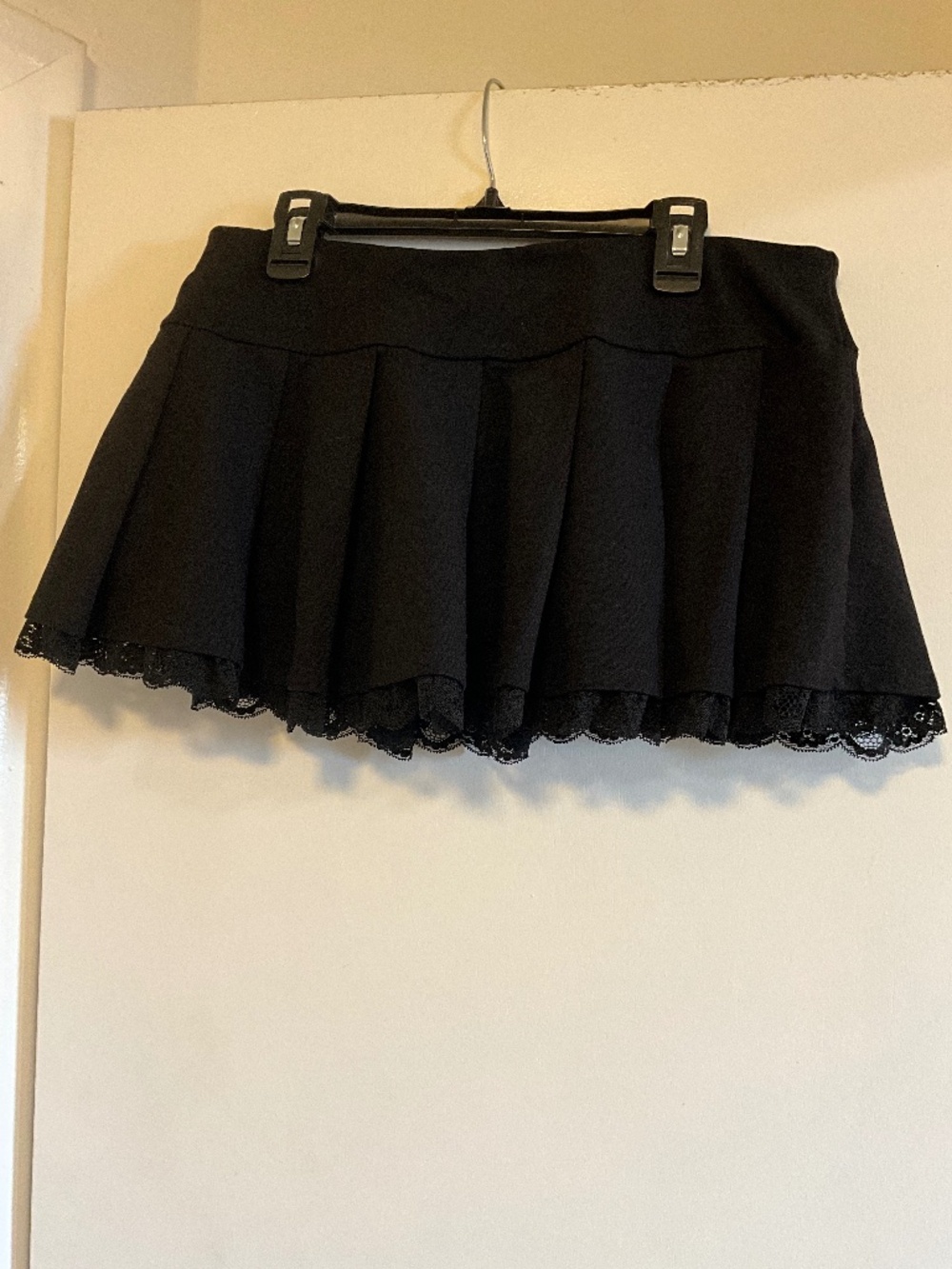 M Windsor Black Skort